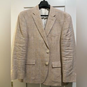 Linen Sport Coat. Tan, white, and blue. Worn 1 time for engagement pictures.